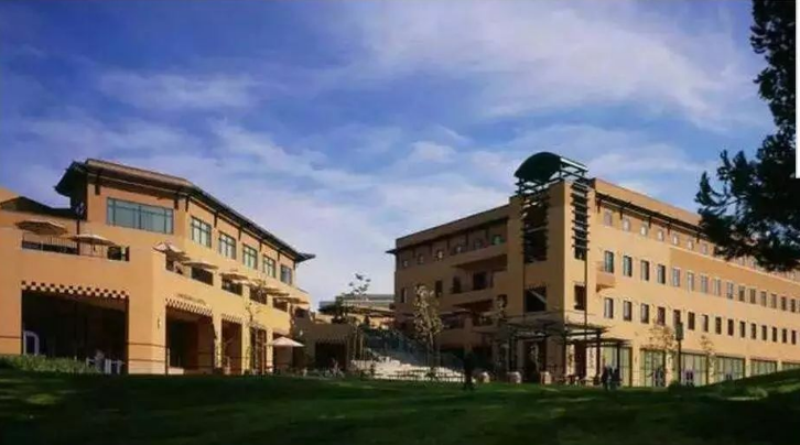 美国大学公立与私立的区别有哪些？